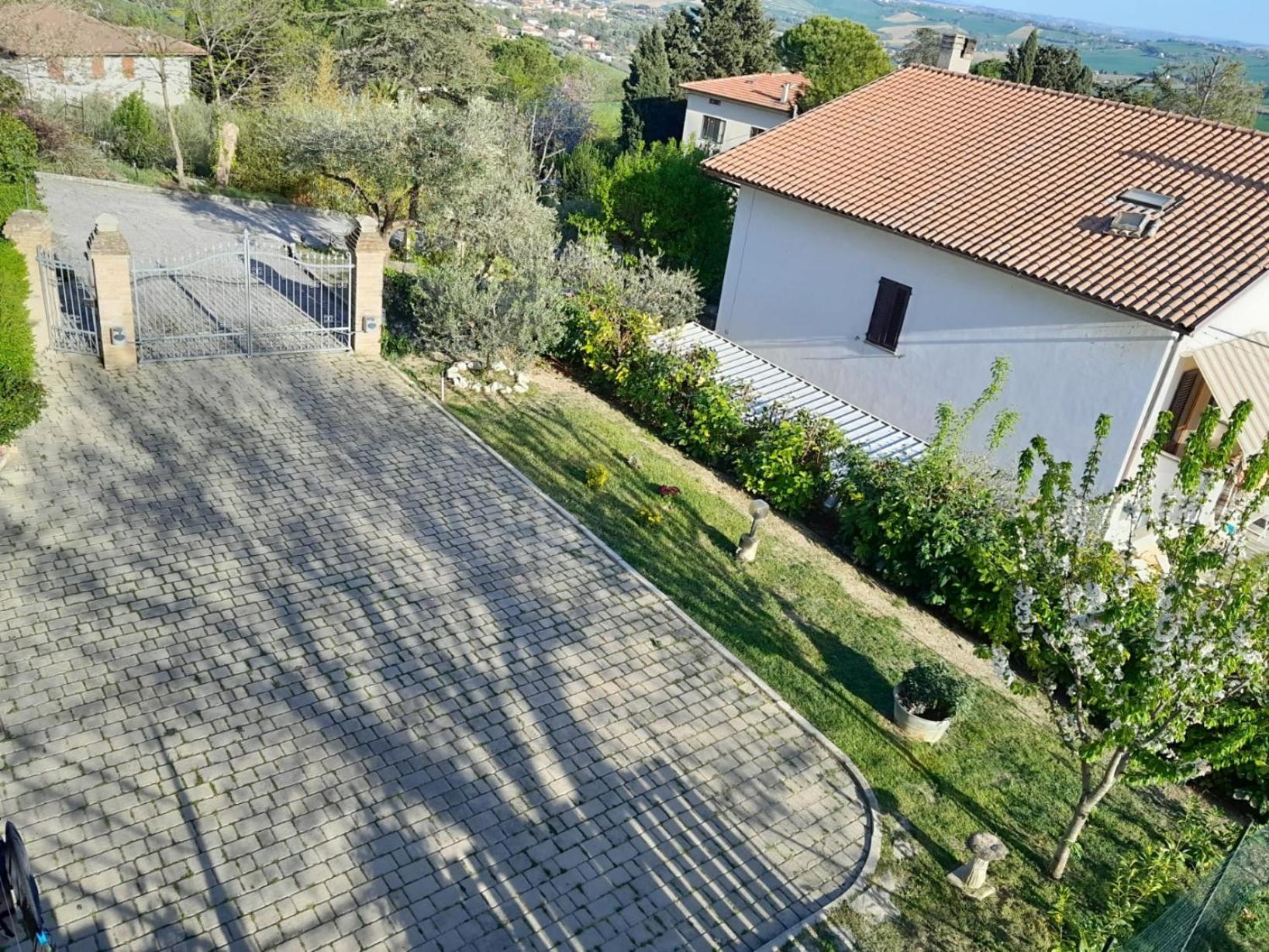 Le Rondini Apartment Corinaldo Exterior photo